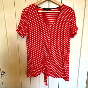 Jones New York Red and White Striped V-Neck Tee-Size S